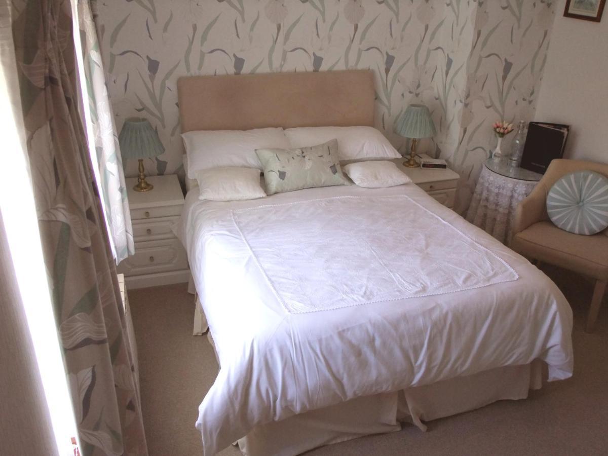 ポントファーン Erw-Lon Farm Bed & Breakfast エクステリア 写真